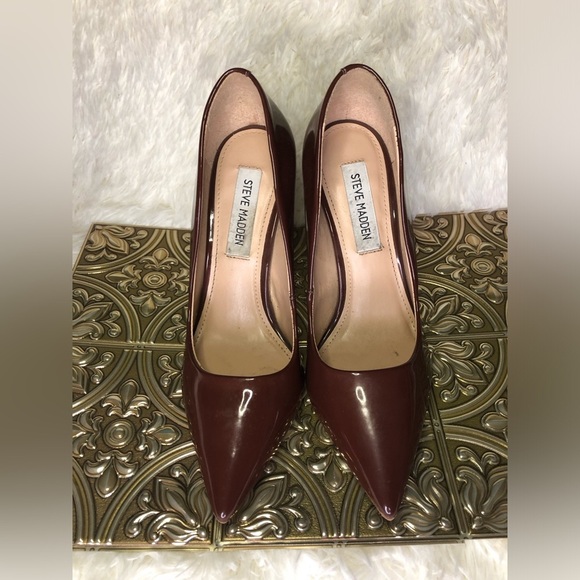 Steve Madden Chocolate Patent Heels - Picture 2 of 16